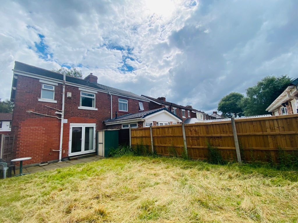 3 bed semidetached house to rent in Hulton Avenue, Worsley M28 Zoopla