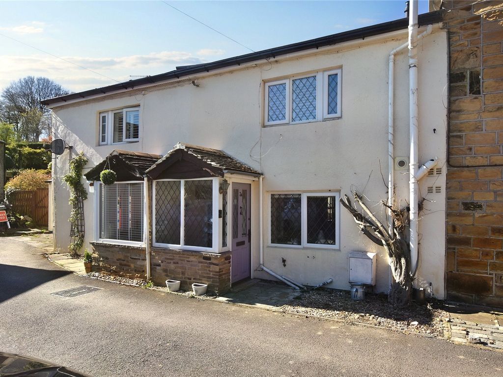 2 bed terraced house for sale in 3A Ailsa Dell, Howley Mill Lane