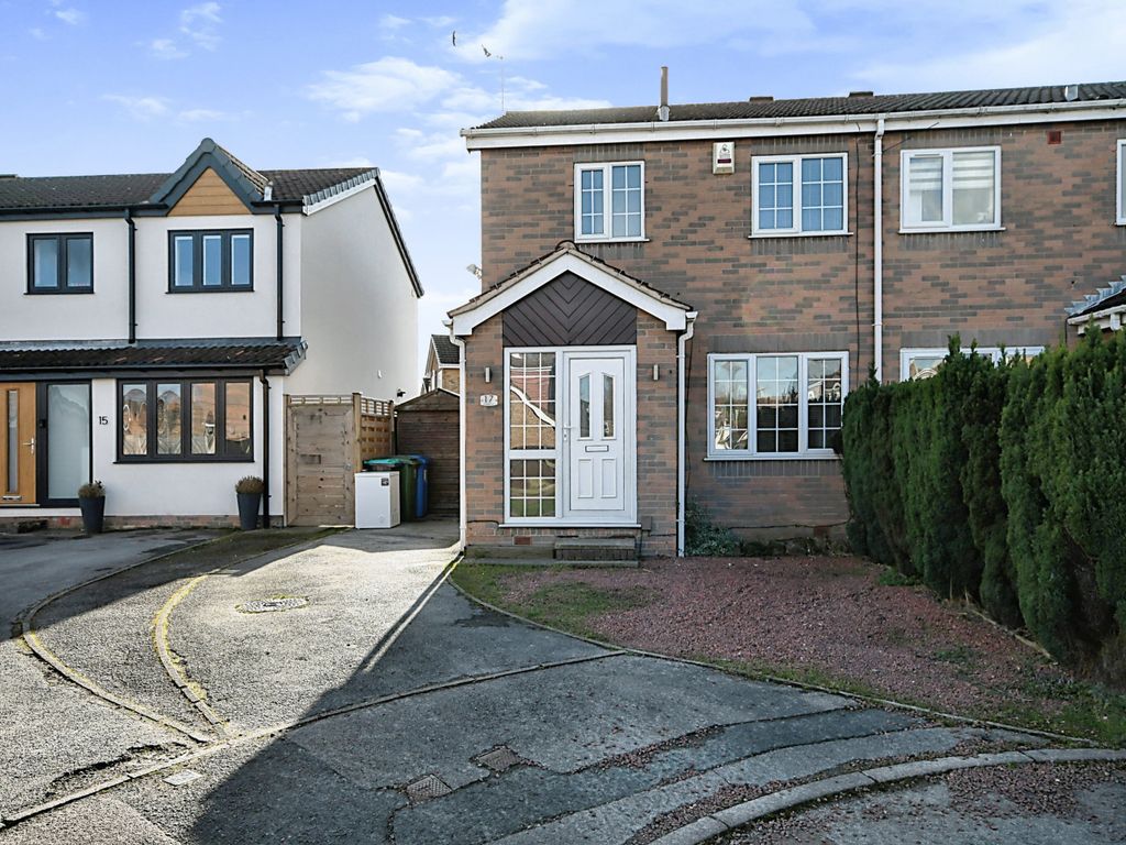 3 bed semidetached house for sale in Kingsley Court, Mansfield NG19