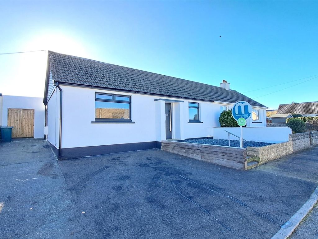 2 bed semidetached bungalow for sale in Trethern Close, Troon