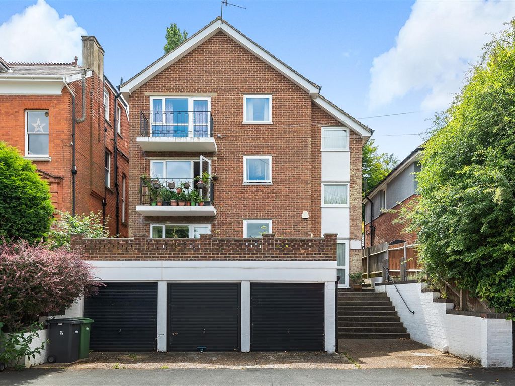 2 bed flat for sale in Lower Park Road, Hastings TN34 Zoopla