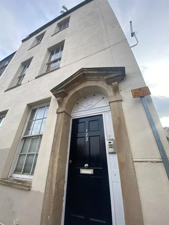 2 bed flat to rent in Street, St Pauls, Bristol BS2 Zoopla