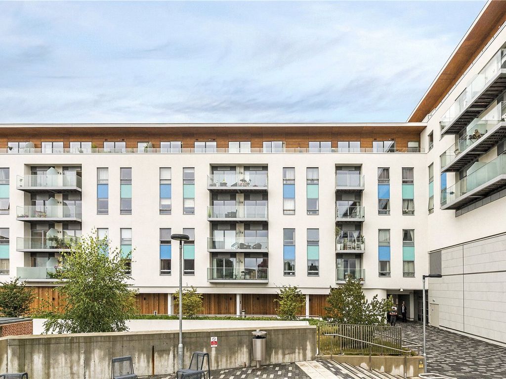 Derry Court, Streatham High Street, London SW16