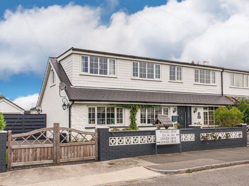 4 bed semidetached house for sale in Linkside Drive, Southgate