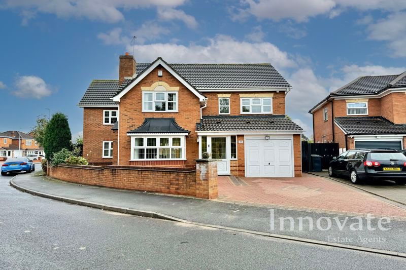 5 bed detached house to rent in Harley Drive, Bilston WV14, £1,600 pcm