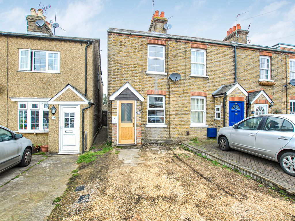2 bed end terrace house for sale in Newtown Road, Denham, Uxbridge UB9