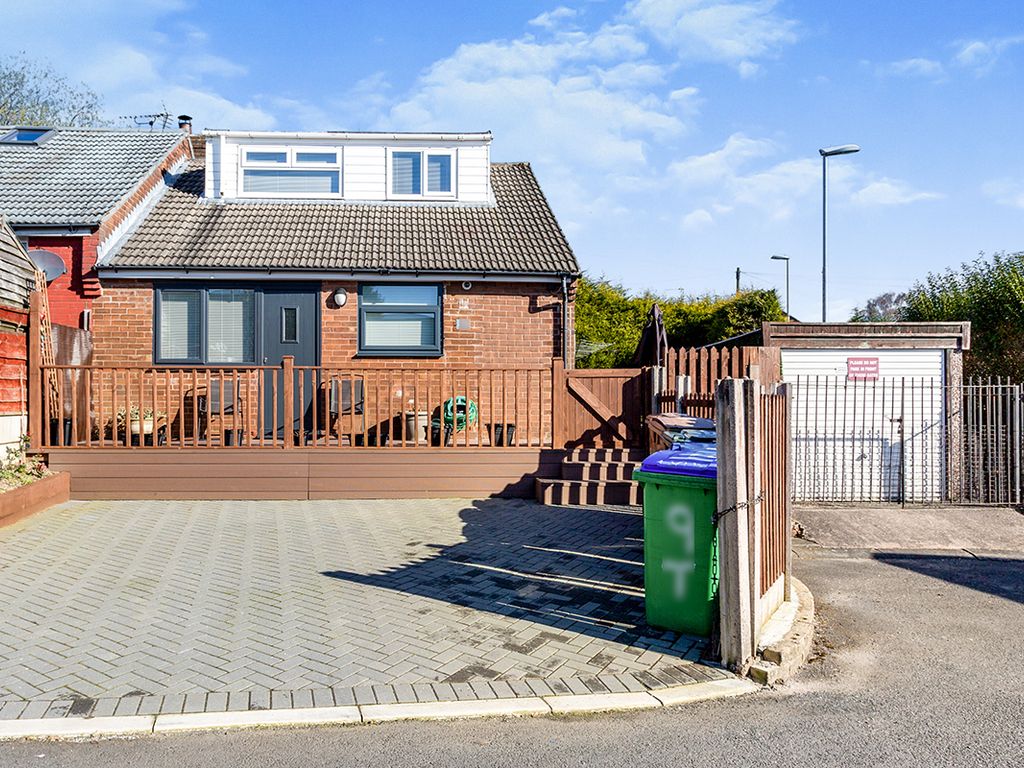 3 bed bungalow for sale in Tunshill Grove, Milnrow, Rochdale, Greater