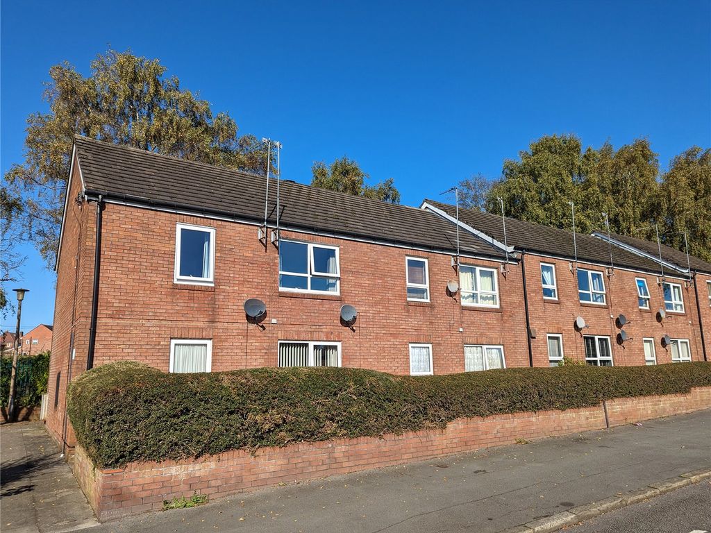 2 bed flat for sale in Worsley Road, Swinton, Manchester, Greater