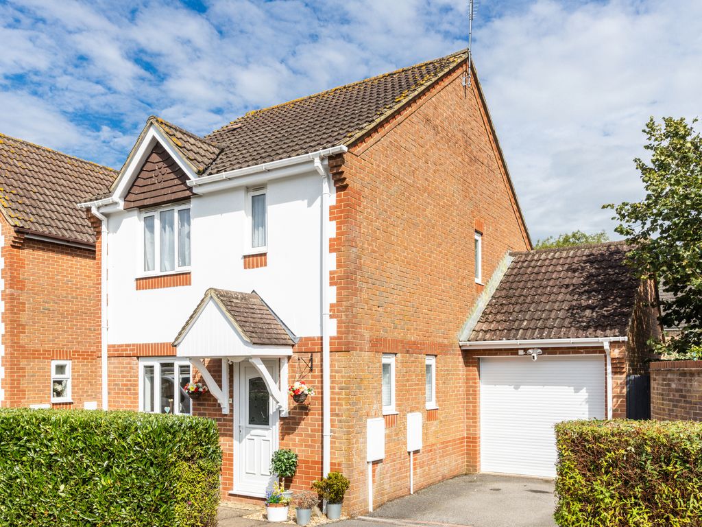 3 bed detached house for sale in Saxby Road, Burgess Hill RH15 Zoopla