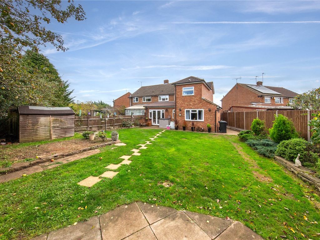 Maulden Close, Luton, Bedfordshire LU2  