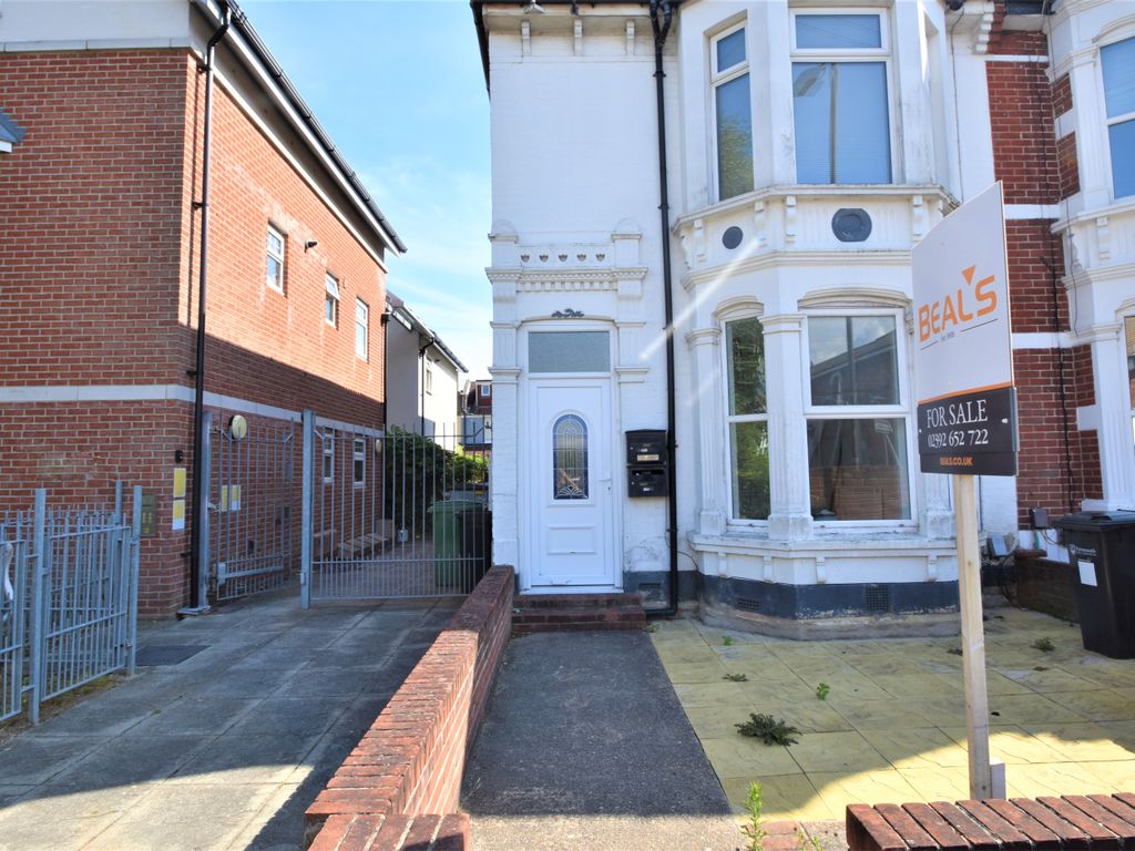 2 bed flat to rent in Stubbington Avenue, Portsmouth PO2 Zoopla