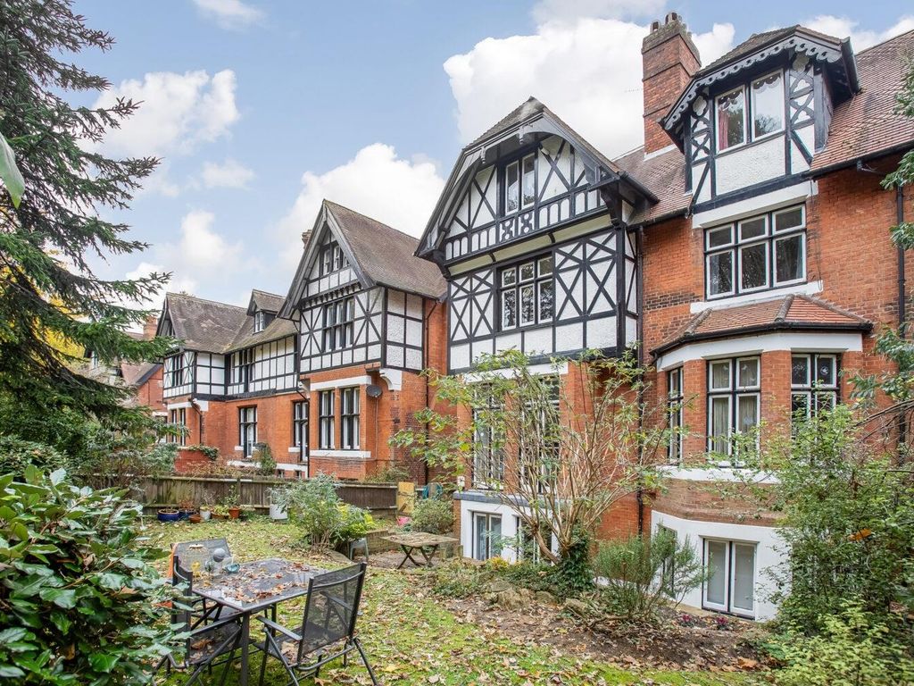 2 bed flat for sale in Crystal Palace Park Road, Sydenham, London SE26