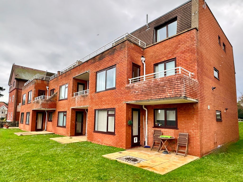 2 bed flat to rent in Belle Vue Road, Swanage BH19, £1,000 pcm Zoopla