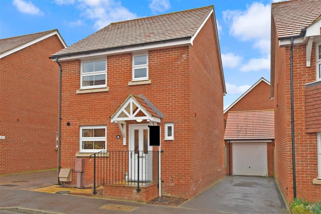 3 bed detached house for sale in Brushwood Grove, Emsworth, Hampshire