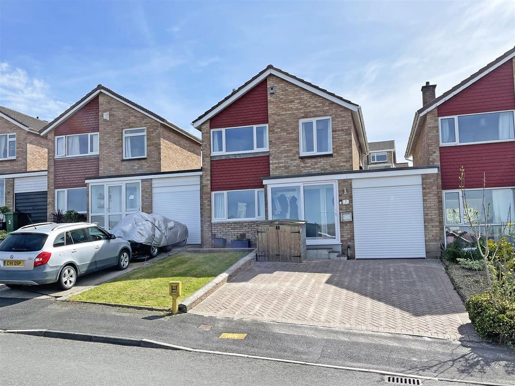 3 bed linkdetached house for sale in Dunraven Drive, Derriford