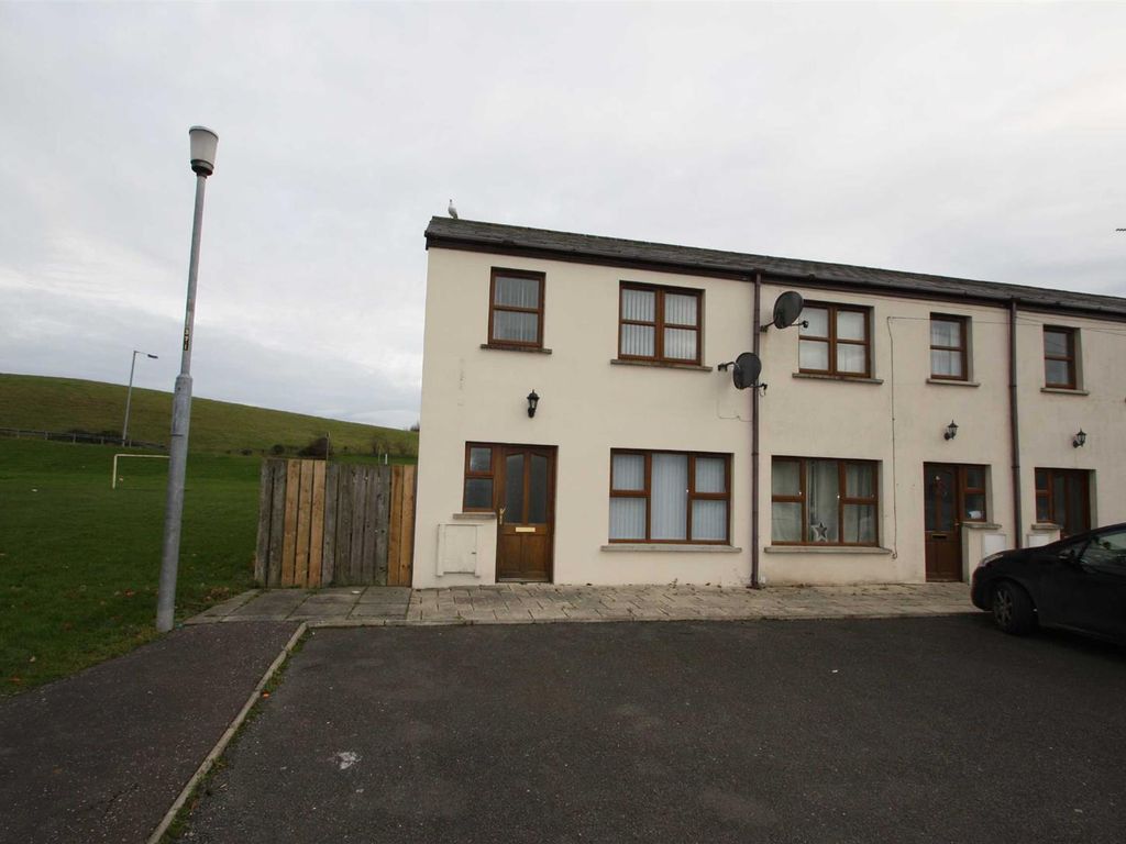 3 bed terraced house to rent in Osborne Drive, Killyleagh, Downpatrick