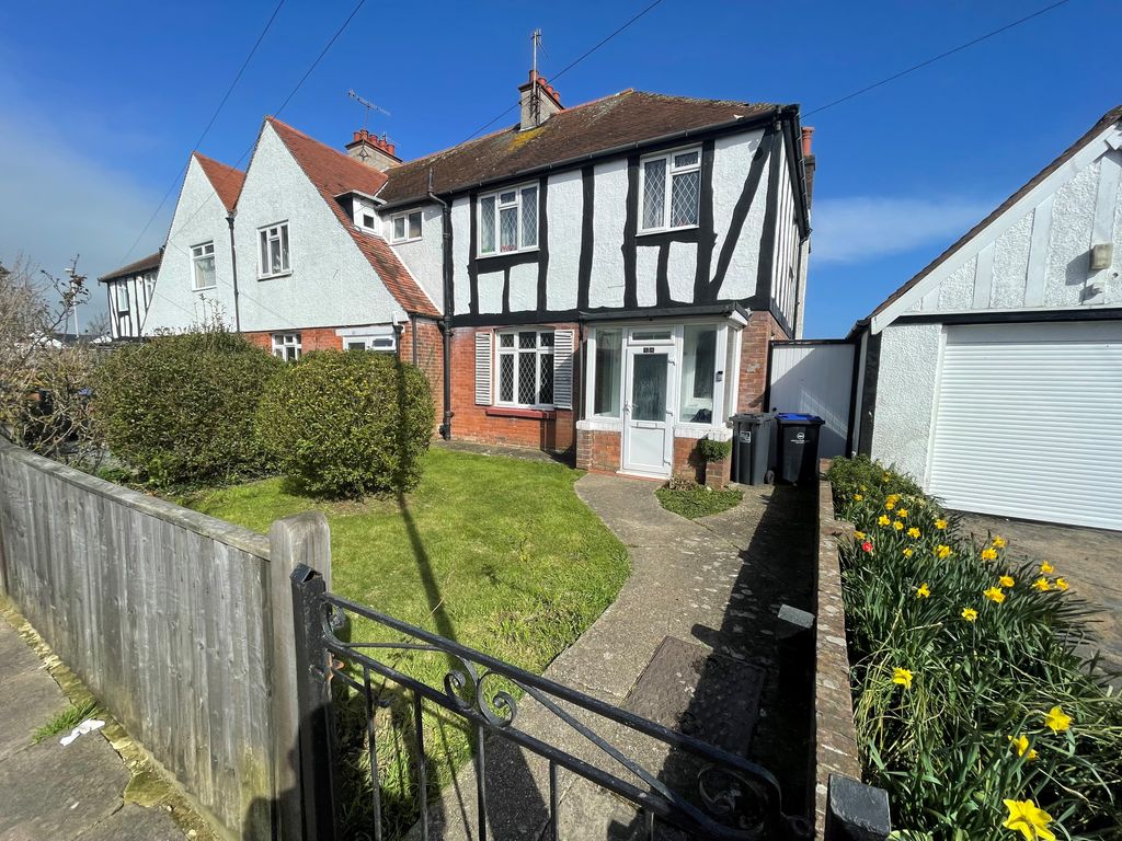 3 bed semidetached house for sale in Beaumont Road, Worthing BN14 Zoopla