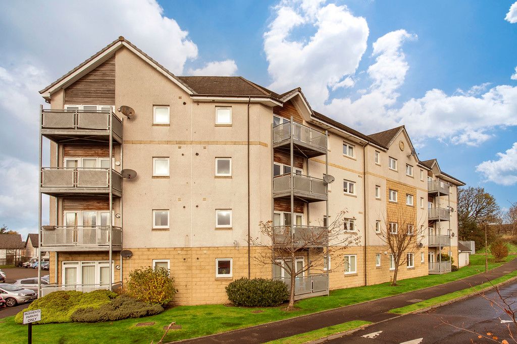 2 bed flat to rent in Hawk Brae, Livingston EH54, £850 pcm Zoopla