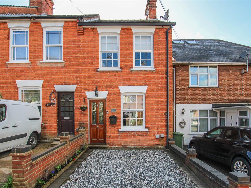 2 bed end terrace house for sale in Weald Road, Brentwood CM14, £