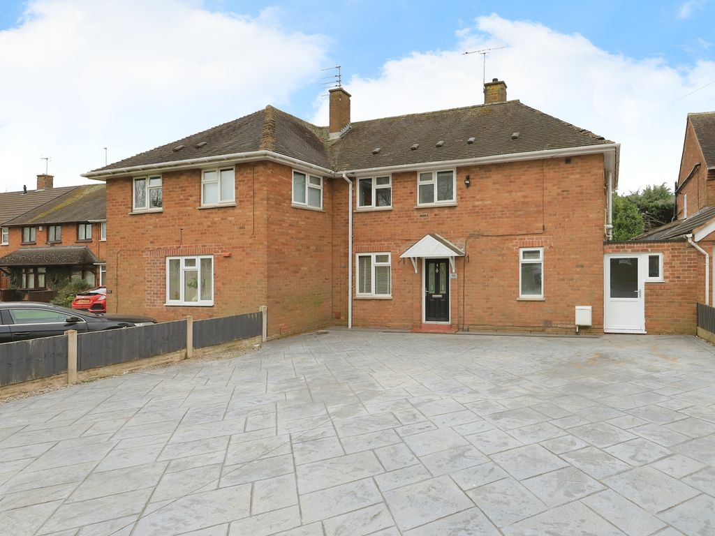 3 bed semidetached house for sale in Winchester Road, Wolverhampton