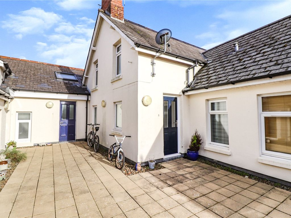 2 bed for sale in The Square, Holsworthy EX22 Zoopla