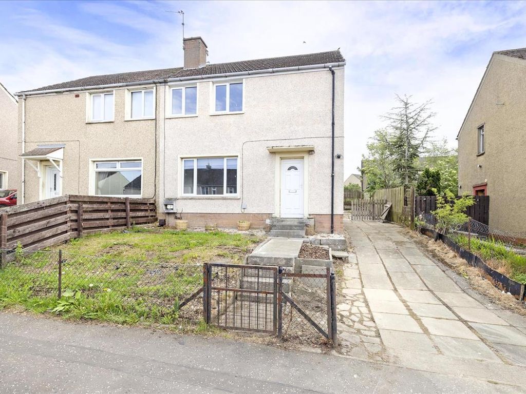 3 bed semidetached house for sale in 29 Hillside Crescent South