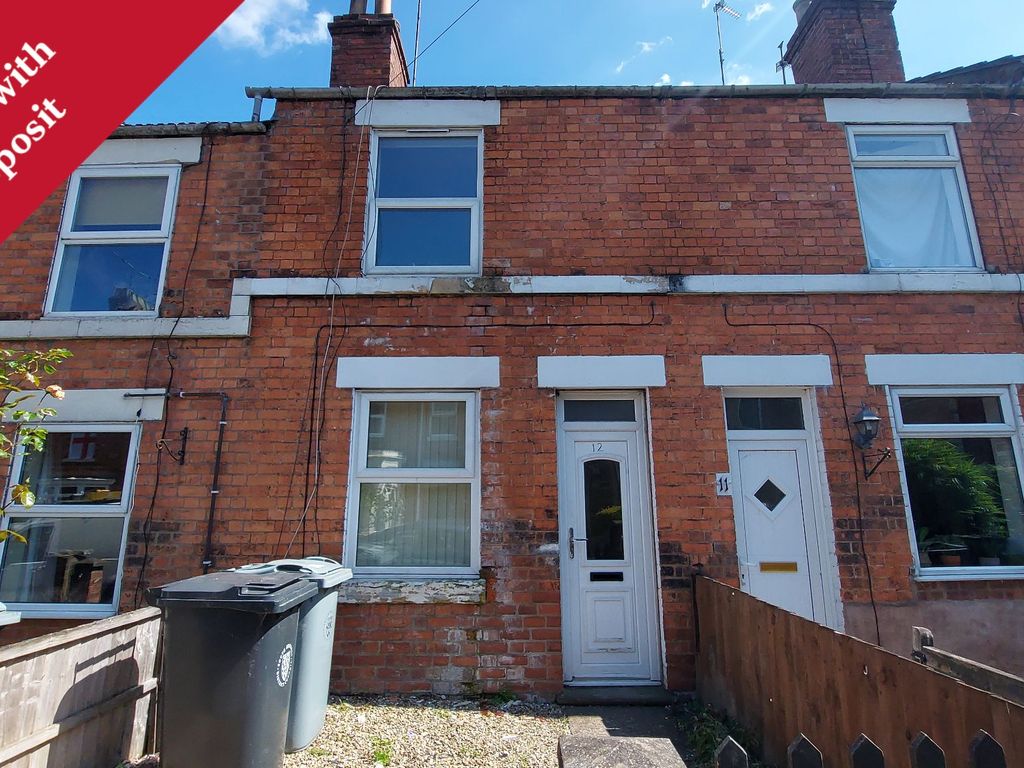 3 bed terraced house to rent in Cambridge Street, Grantham NG31, £650