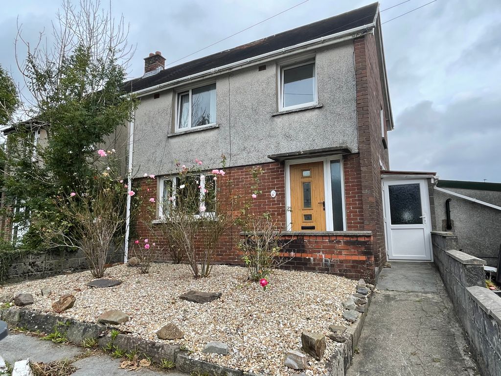 3 bed semidetached house for sale in Bancyffynnon, Cross Hands