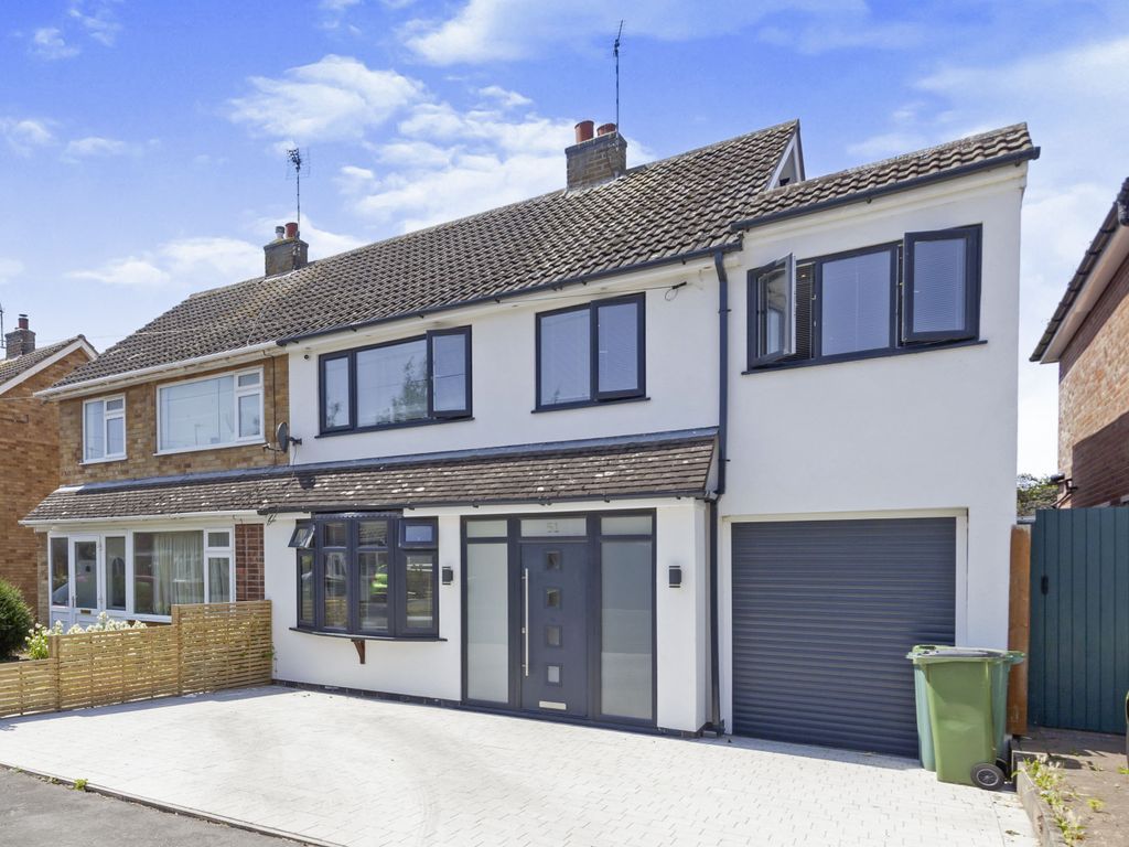 4 bed semidetached house for sale in Sycamore Way, Littlethorpe, Leicester LE19 Zoopla