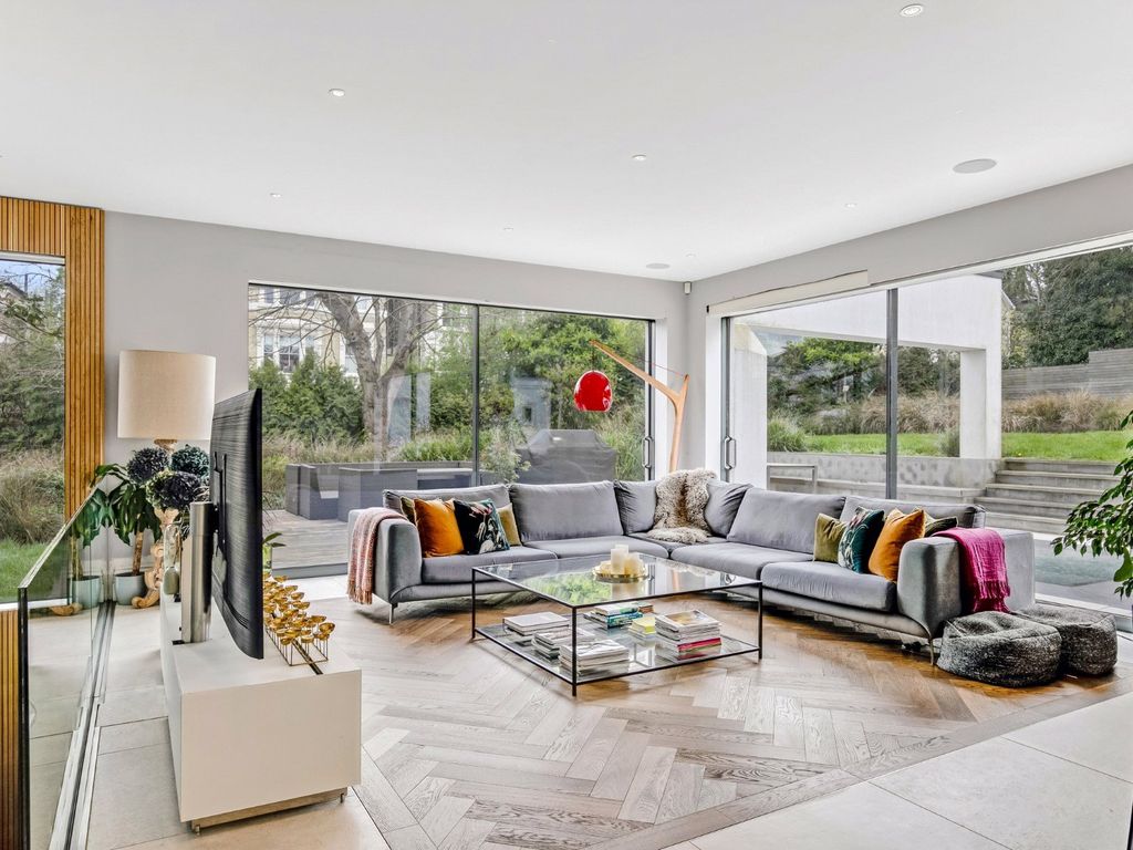 5 bed detached house for sale in Makepeace Avenue, Highgate, London N6