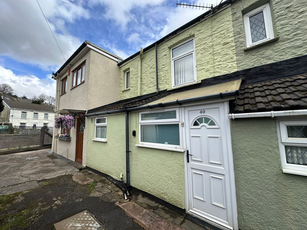 3 bed terraced house for sale in Pontypridd Road, Porth CF39, £75,000