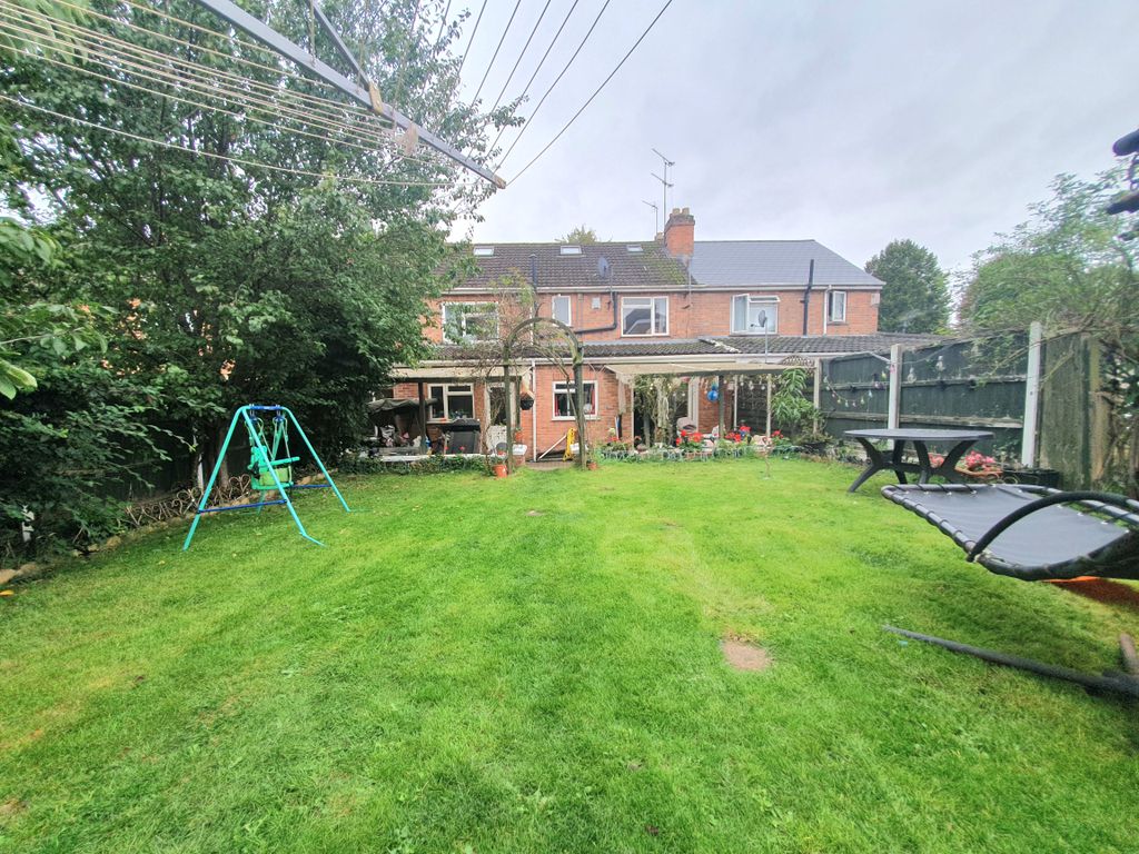 5 bed semidetached house for sale in Anstey Lane, Leicester LE4, £410,000 Zoopla