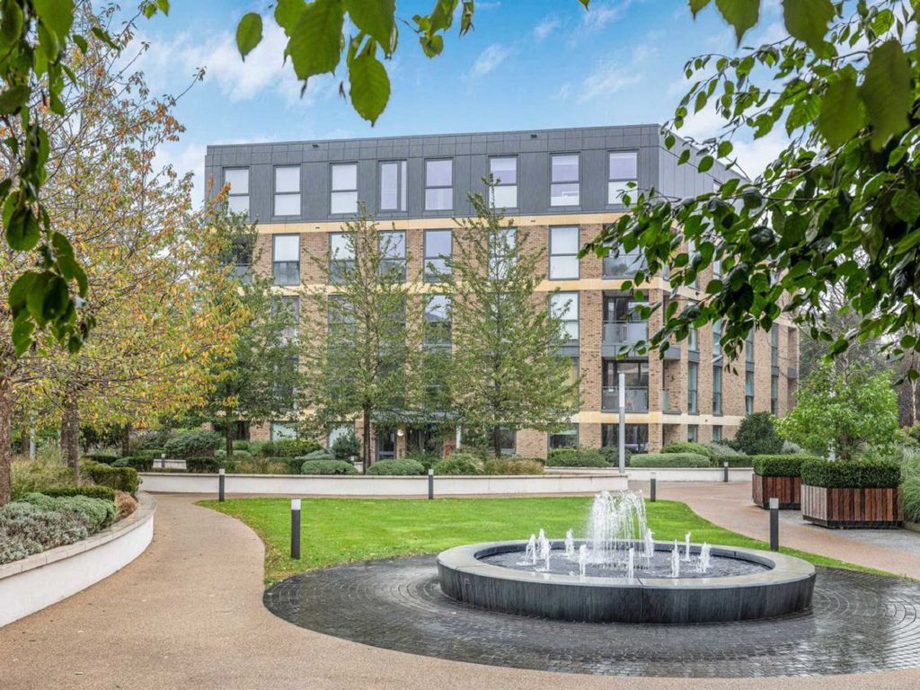 2 bed flat for sale in Levett Square, Richmond TW9, £699,950 Zoopla