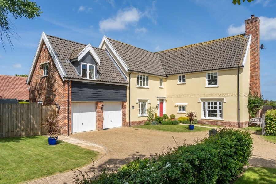 5 bed detached house for sale in Priory Meadows, Darsham, Saxmundham