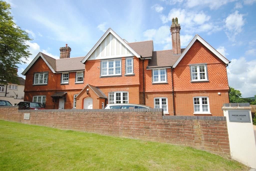2 bed flat to rent in East Hill Road, Oxted RH8 Zoopla