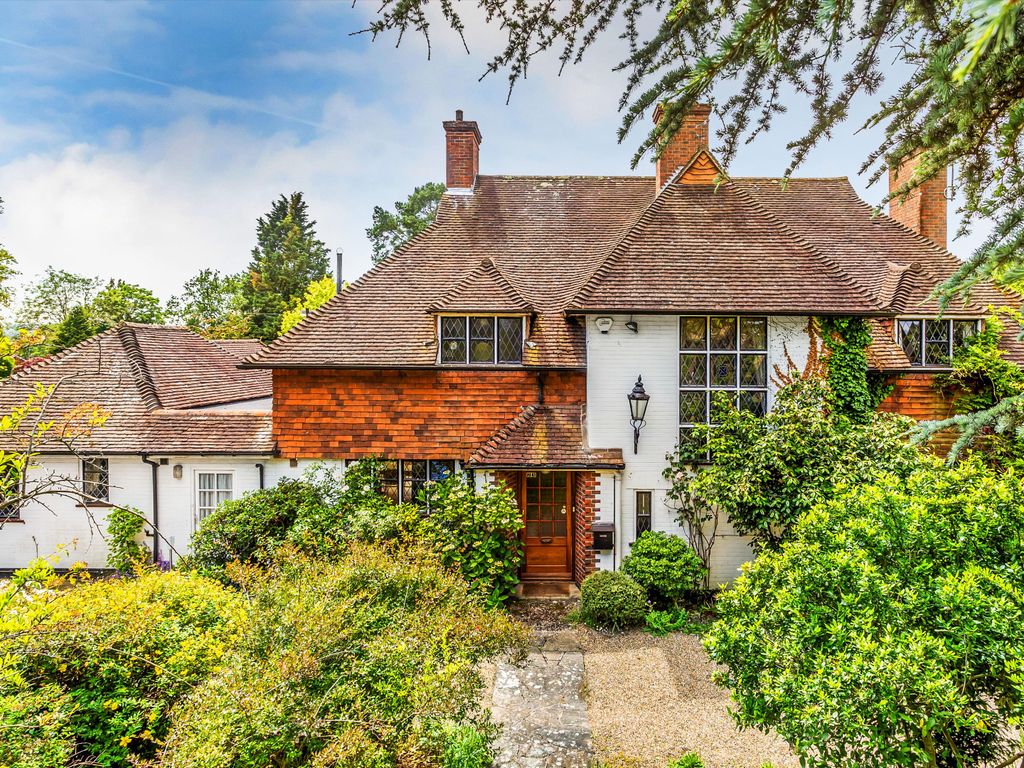 5 bed detached house for sale in Fairmile Lane, Cobham, Surrey KT11, £1,895,000 Zoopla