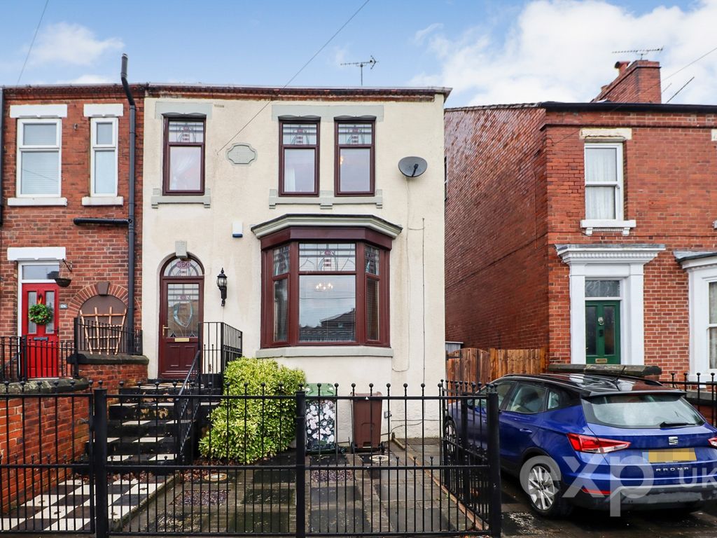 4 bed terraced house for sale in Wakefield Road, Pontefract WF8 Zoopla