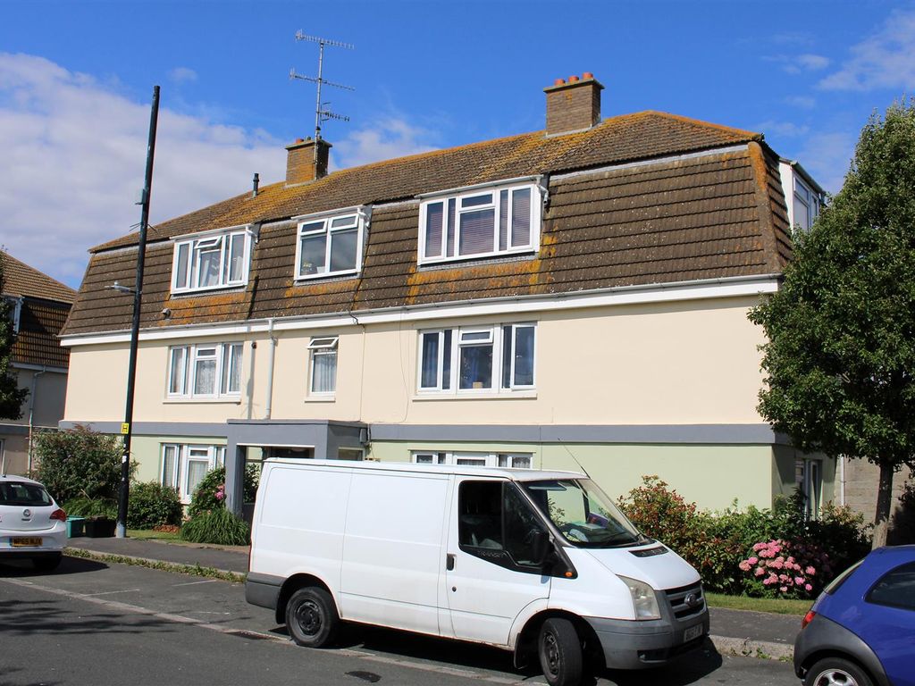 2 bed flat for sale in Ottawa Road, WestonSuperMare BS23 Zoopla