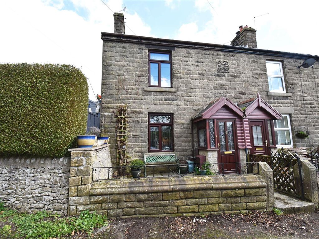 3 bed end terrace house for sale in Alma Road, Tideswell, Nr. Buxton