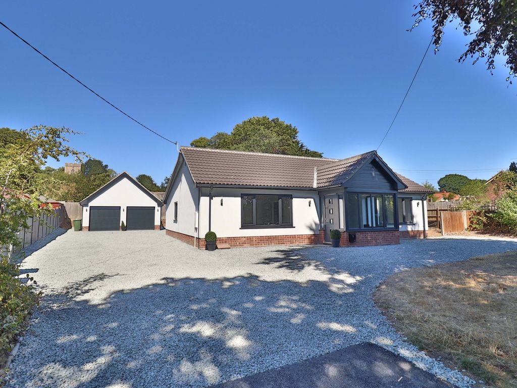 4 bed detached bungalow for sale in Bungay Road, Scole, Diss IP21 Zoopla