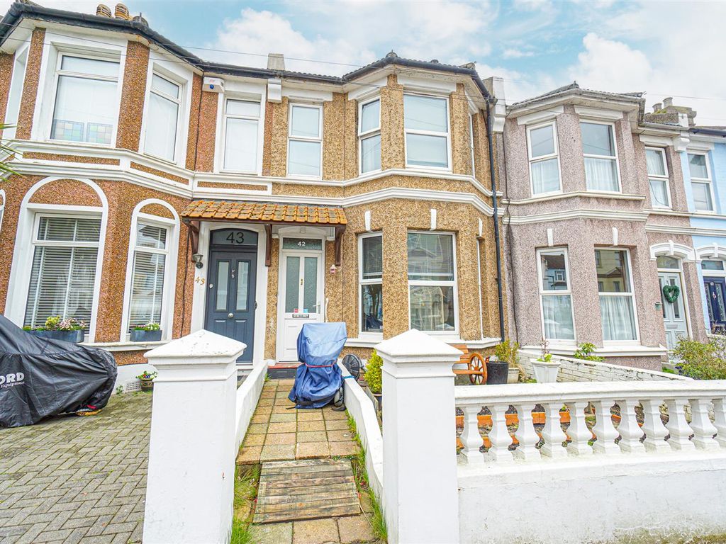 3 bed terraced house for sale in St. Pauls Road, St. LeonardsOnSea