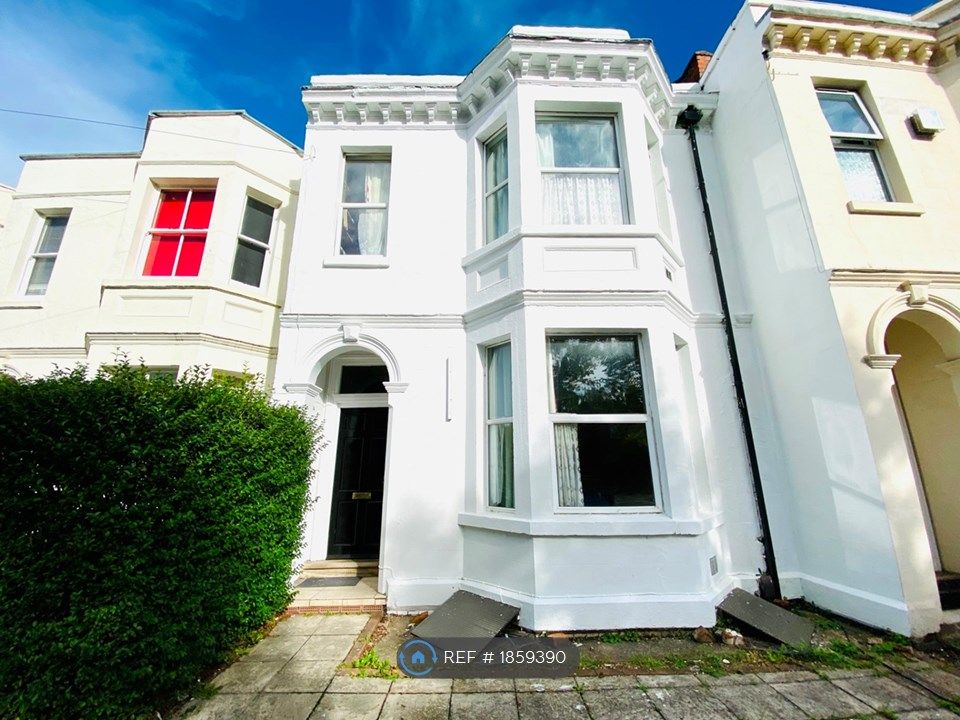 7 bed terraced house to rent in Tachbrook Road, Leamington Spa CV31, £