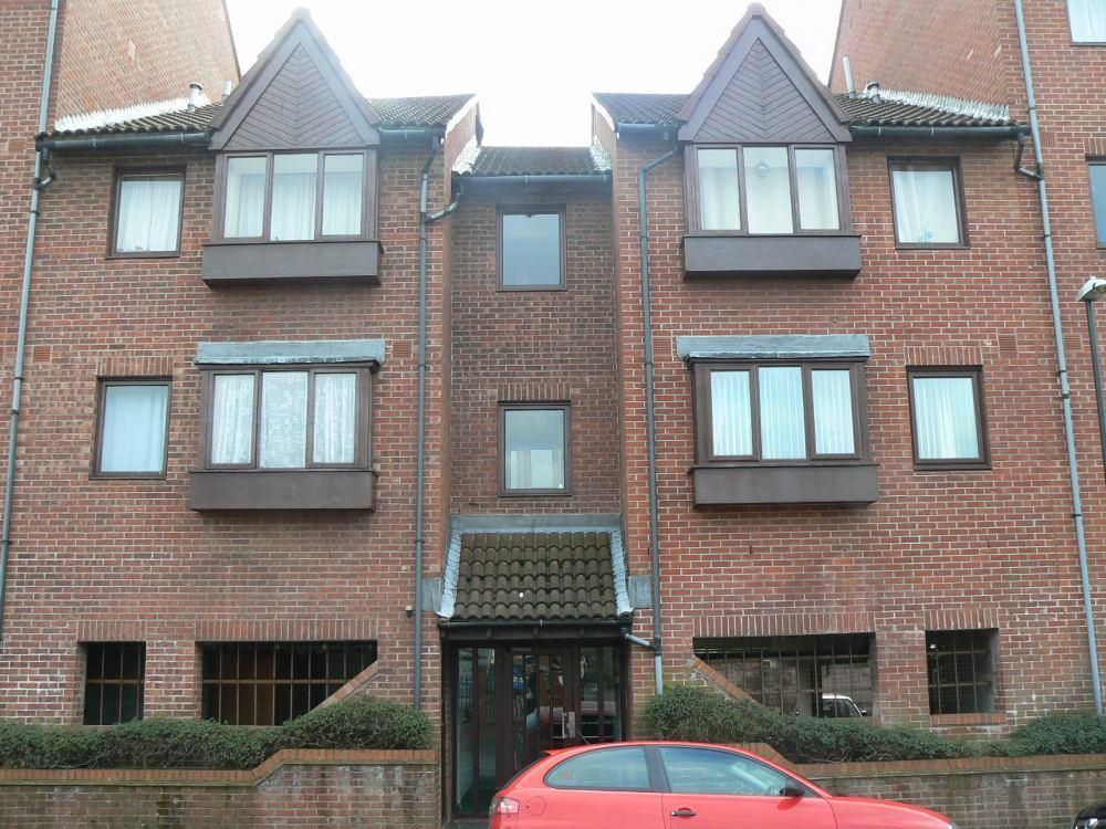 Studio to rent in Edwards Court, Victoria Avenue, Redfield, Bristol BS5, £795 pcm Zoopla