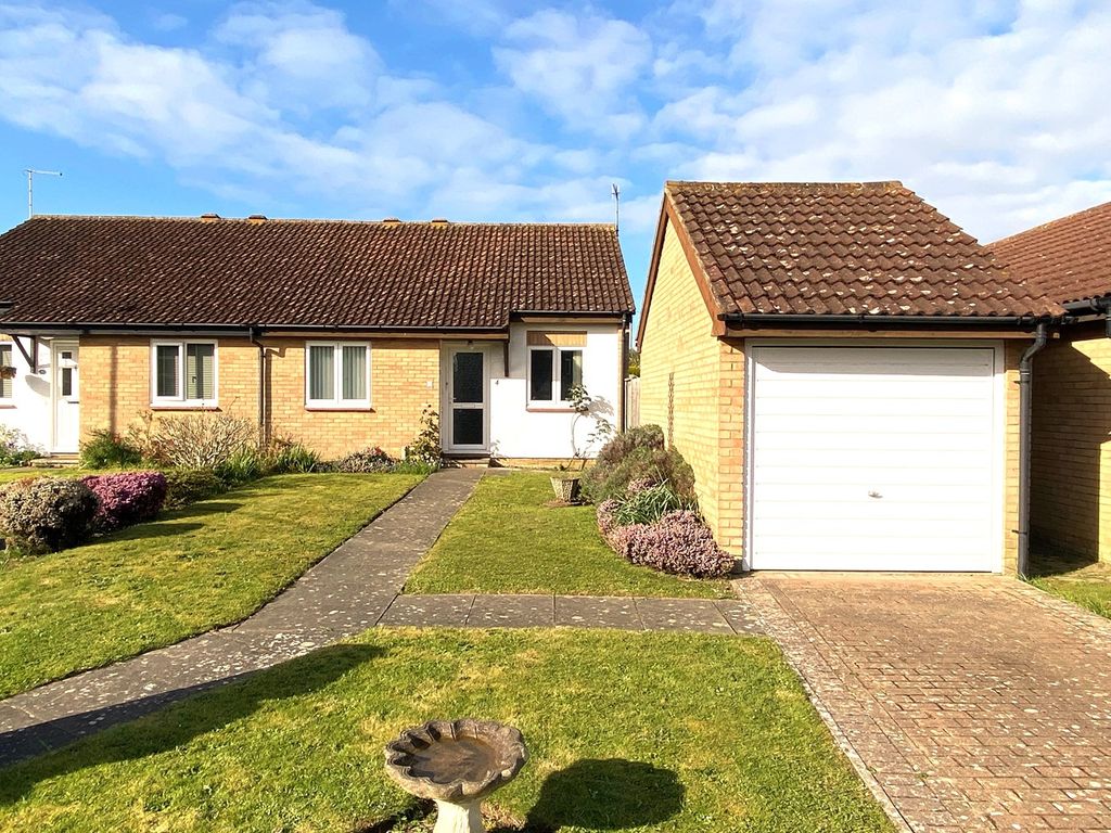 2 bed semidetached bungalow for sale in The Briary, BexhillOnSea