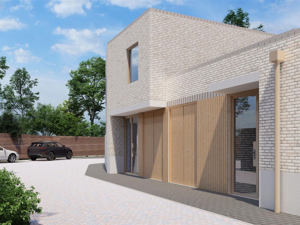 New home, 3 bed property for sale in North Circular Road, London N13, £