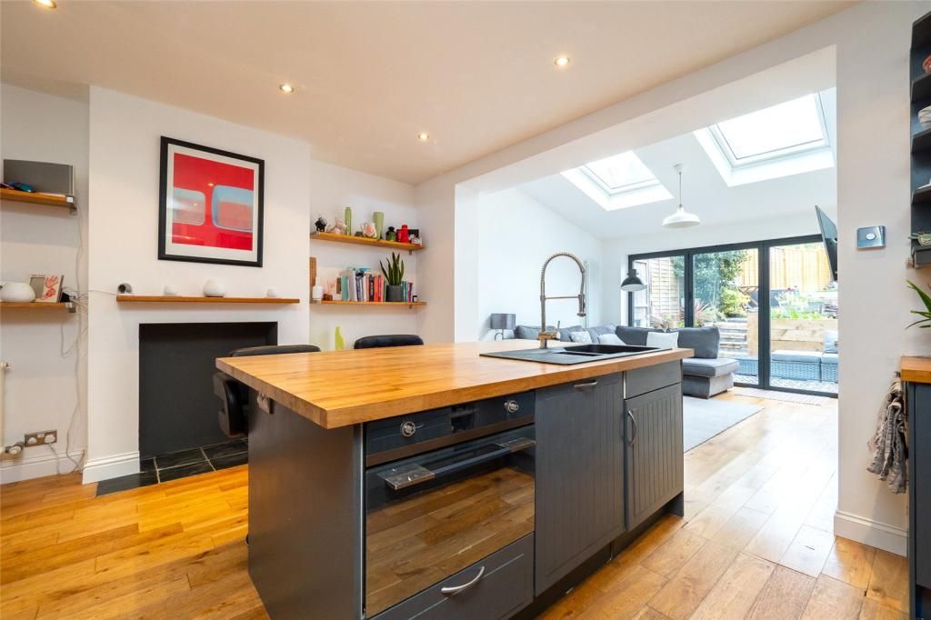 2 bed terraced house for sale in Stayton Road, Sutton SM1 Zoopla