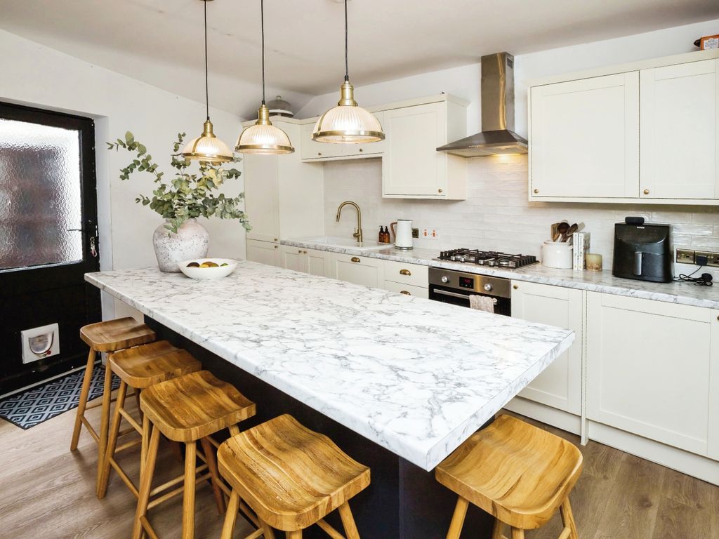 4 bed terraced house for sale in Upper Church Street, Oswestry