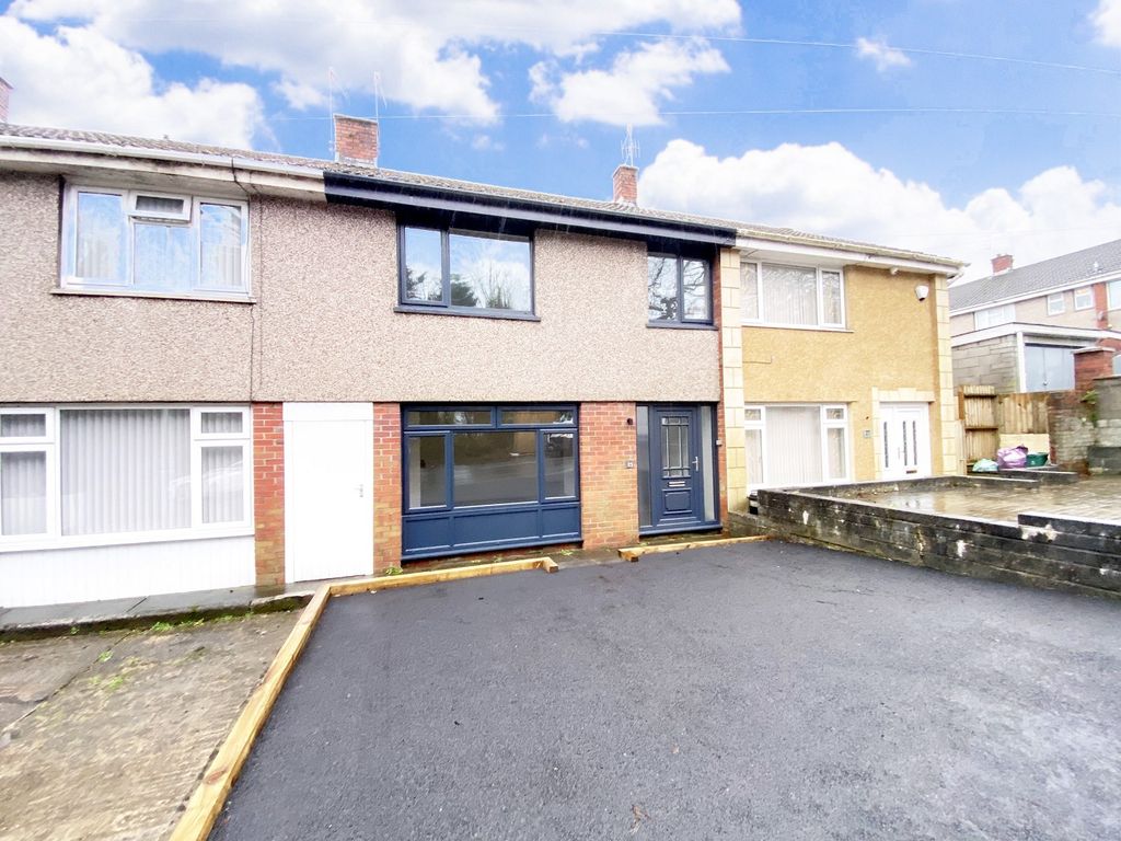 3 bed terraced house for sale in Llanllienwen Road, Cwmrhydyceirw