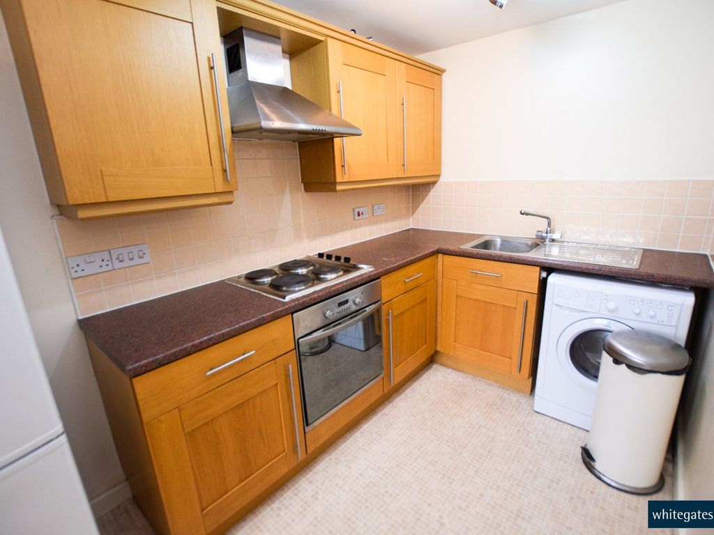 2 bed flat for sale in Bracken Green, East Ardsley, West Yorkshire WF3