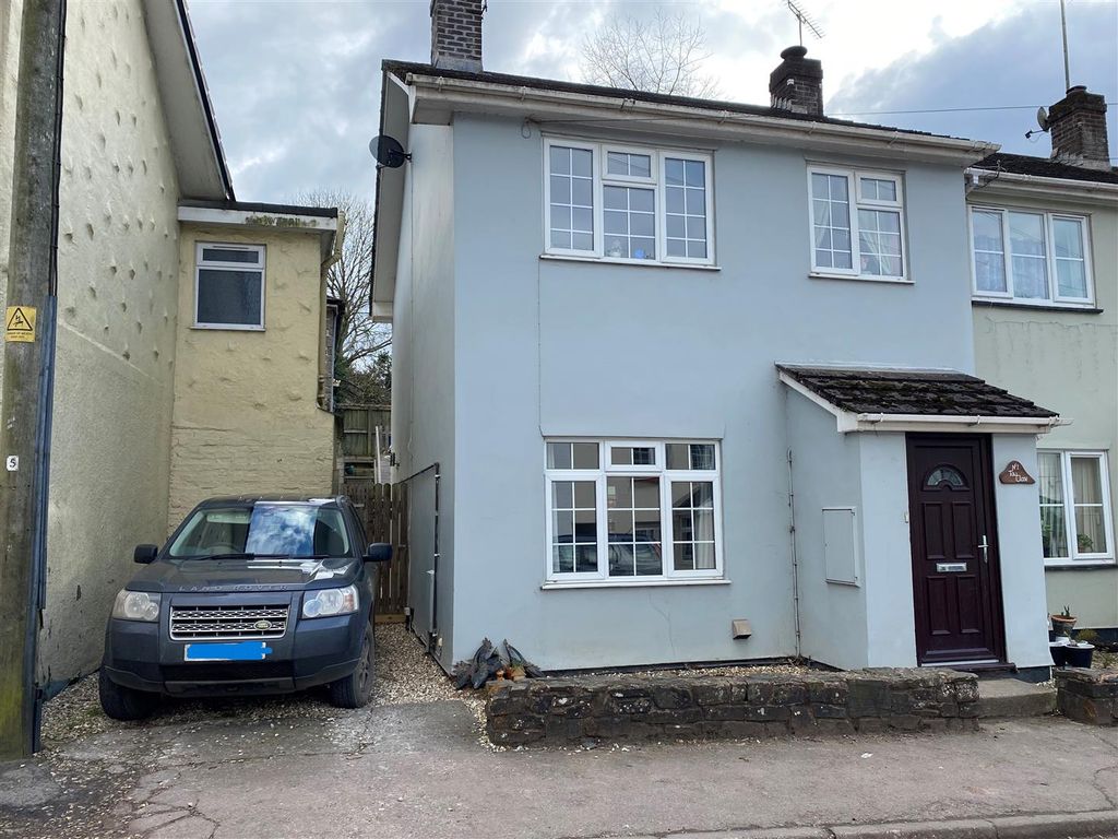 3 bed end terrace house to rent in North Tawton, Devon EX20 Zoopla